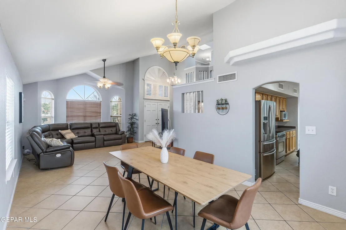 Photo of 1369 LUZ CARPIO Way