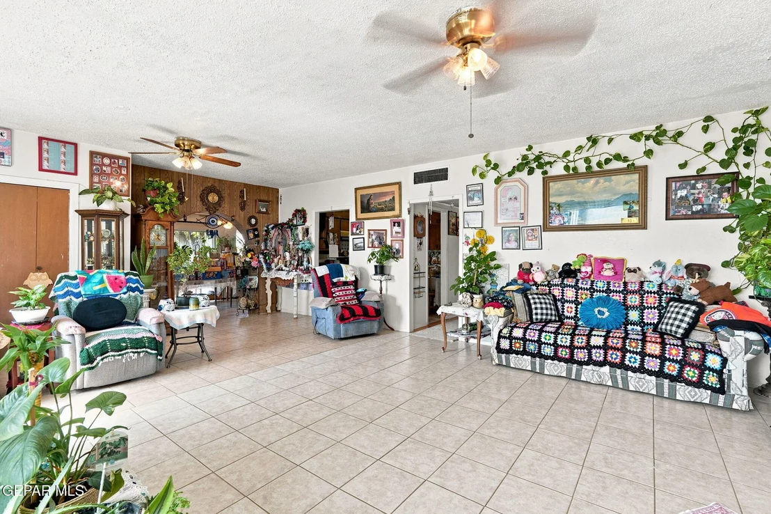 Photo of 8109 Doniphan Drive