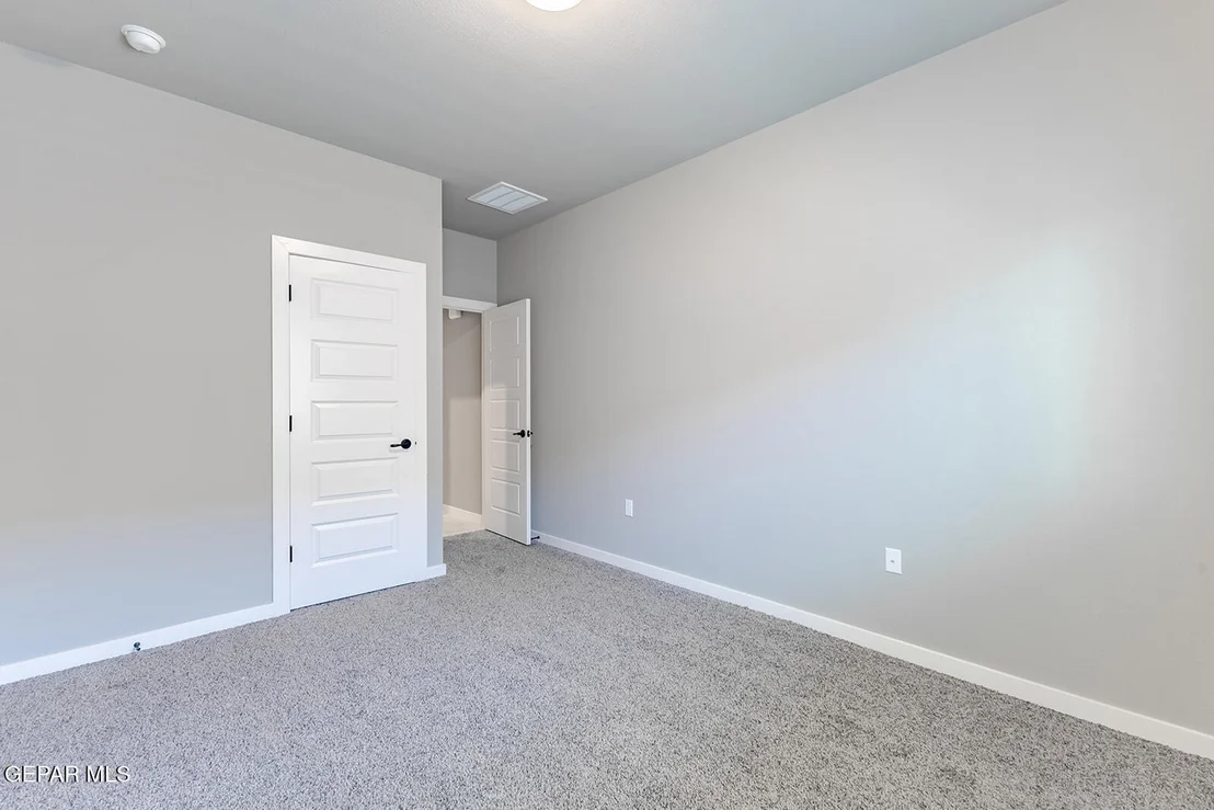 Photo of 920 Foley Place