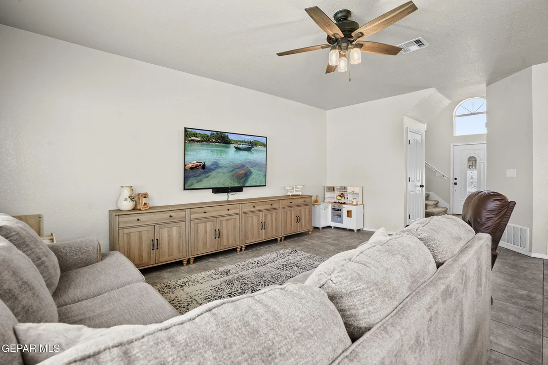 Photo of 5813 REDSTONE RIM Drive