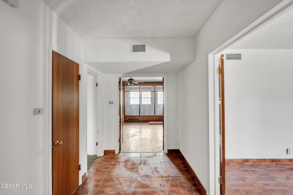 Photo of 3901 FLAMINGO Drive