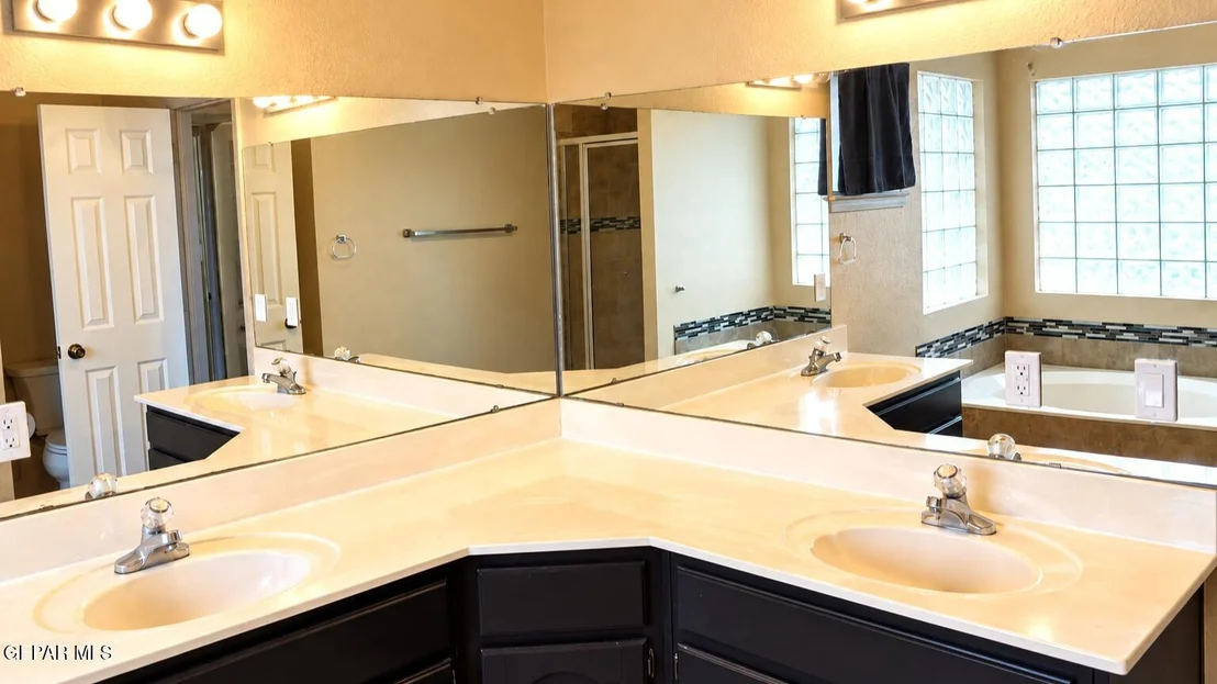 Photo of 11221 KINGFISH Court
