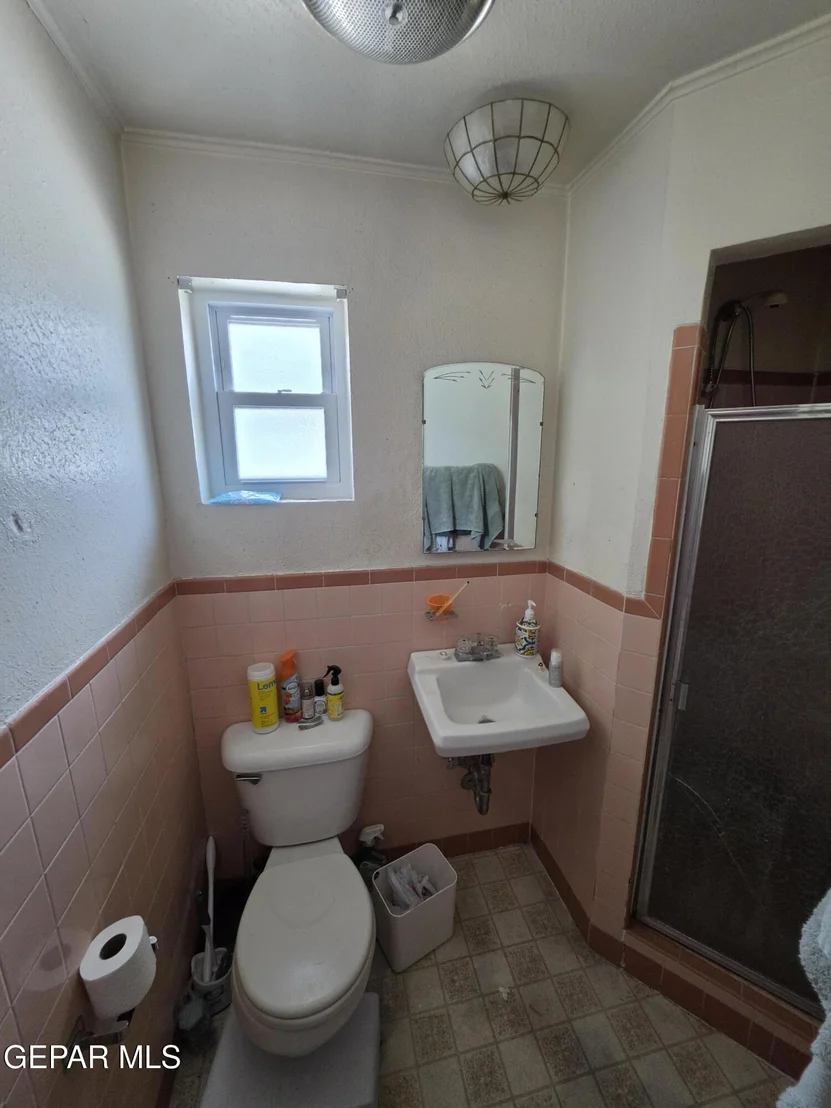 Photo of 1400 IDLEWILDE Drive