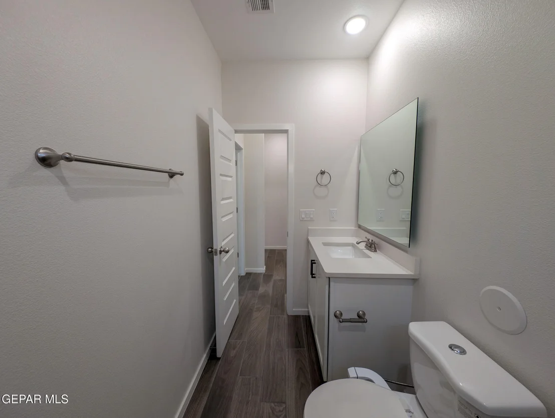 Photo of 980 Barbara Avenue