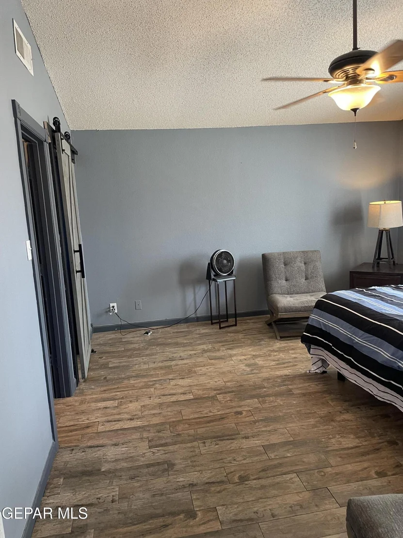 Photo of 472 Valle Suave Drive