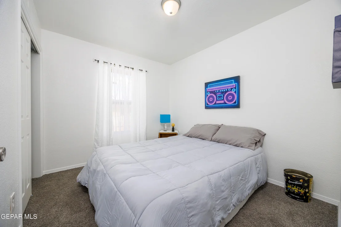 Photo of 9232 Morelia Road