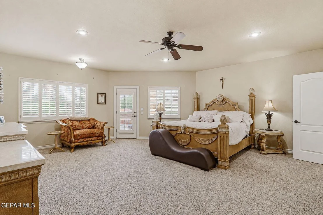 Photo of 609 MEADOW WILLOW Drive