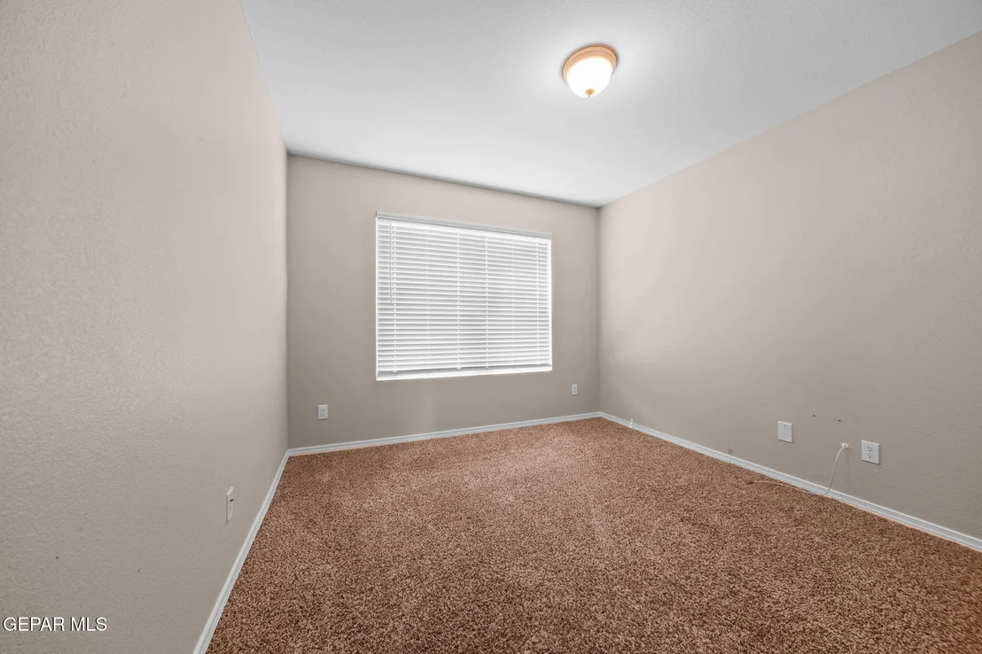 Photo of 938 YELDON Place