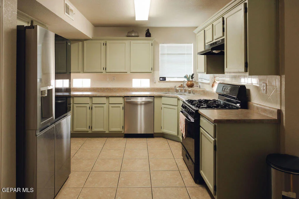 Photo of 695 Teichelkamp Drive