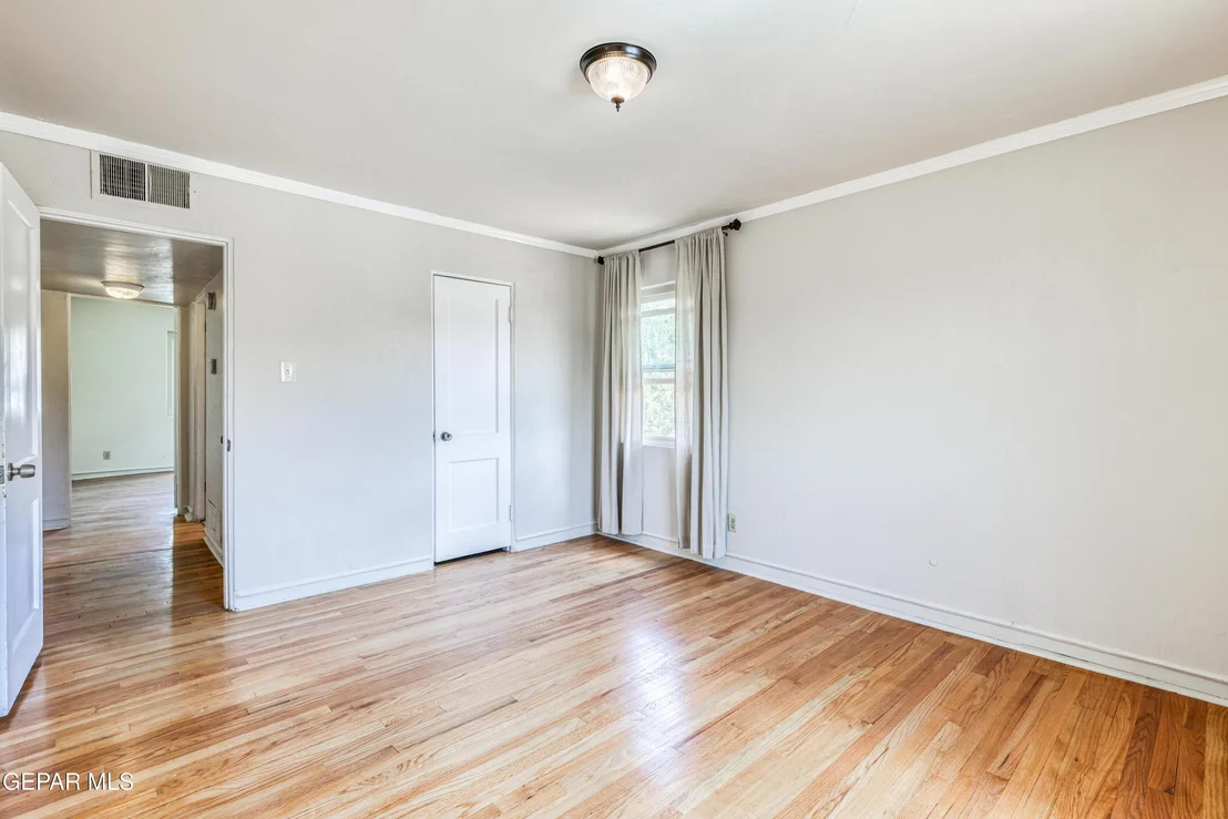 Photo of 825 Galloway Drive