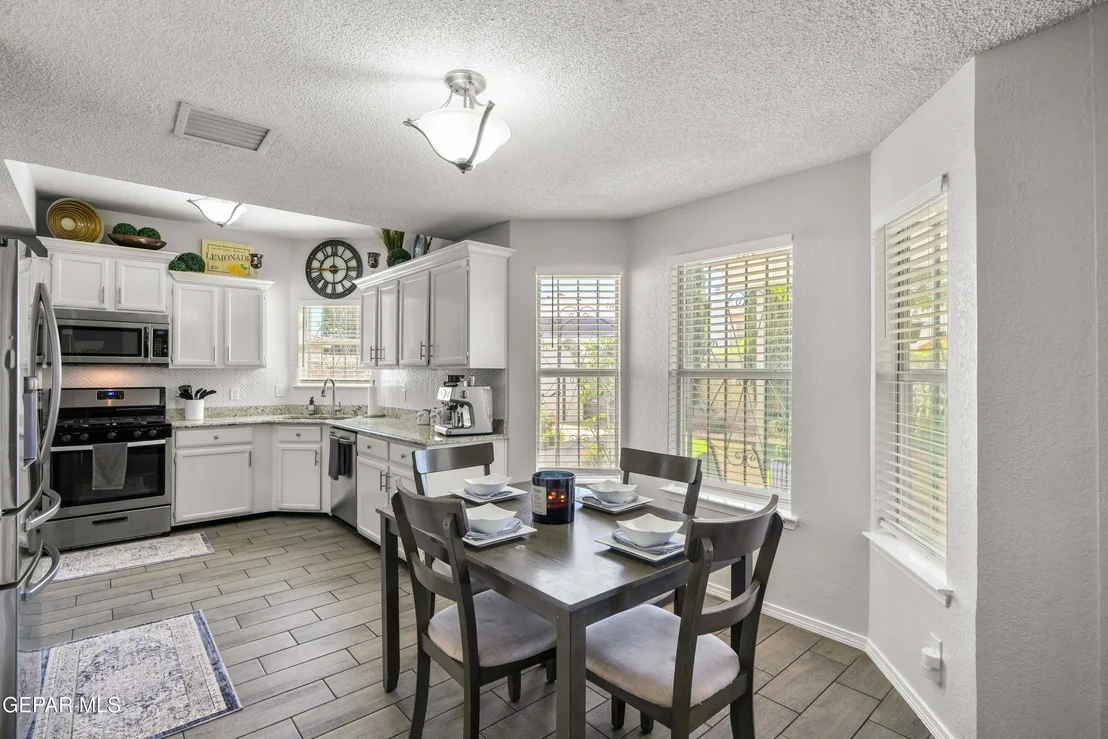 Photo of 2905 CAMARENA Place
