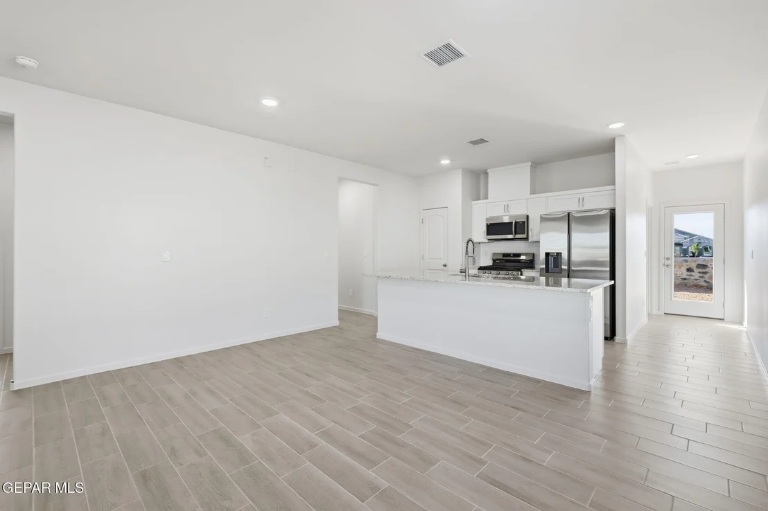 Photo of 13829 Summer Wave Avenue