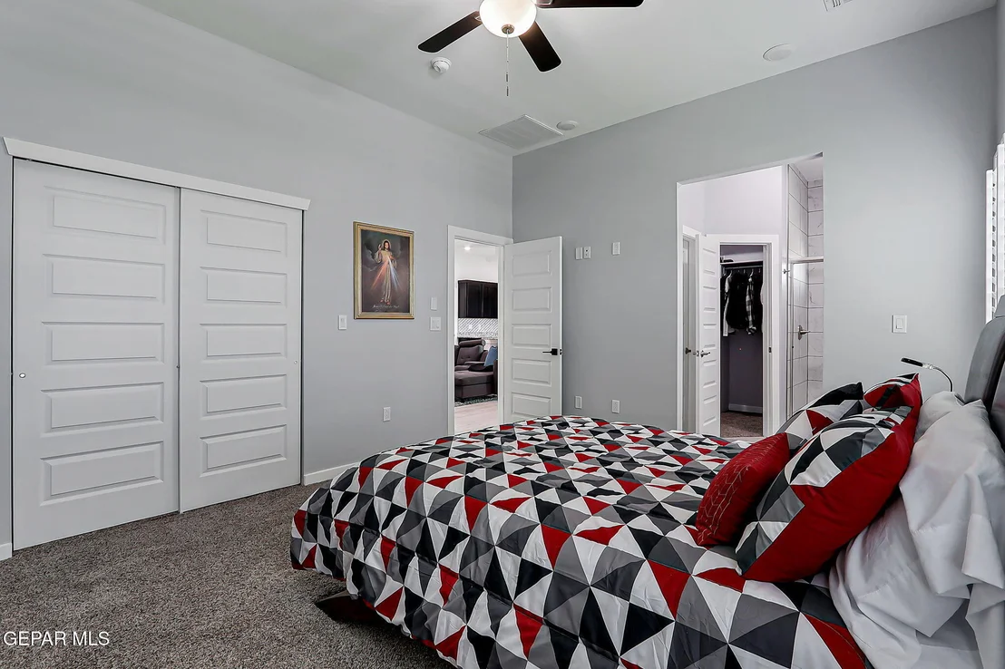 Photo of 13860 Summer View Avenue