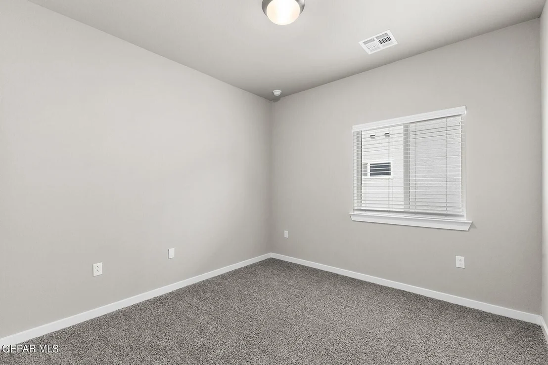 Photo of 15261 Composition Avenue