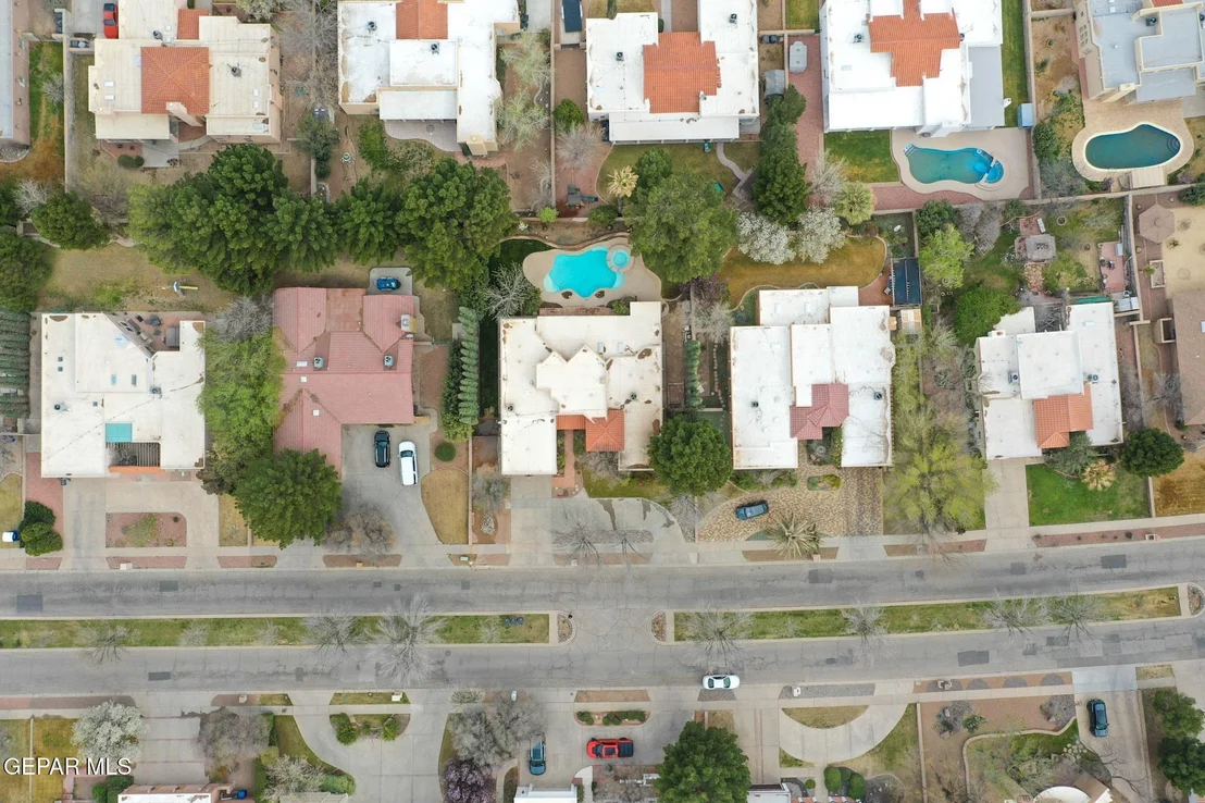 Photo of 633 WILD WILLOW Drive