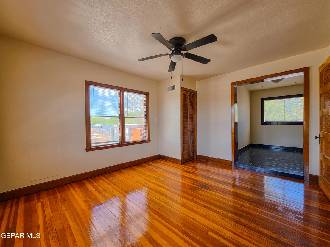 Photo of 4037 EMORY Road