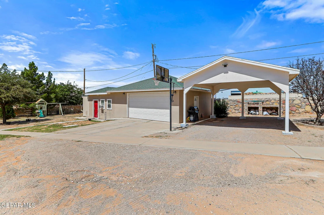 Photo of 4019 VANDERVEER Drive