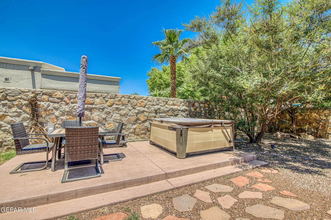 Photo of 5800 ANGEL Street