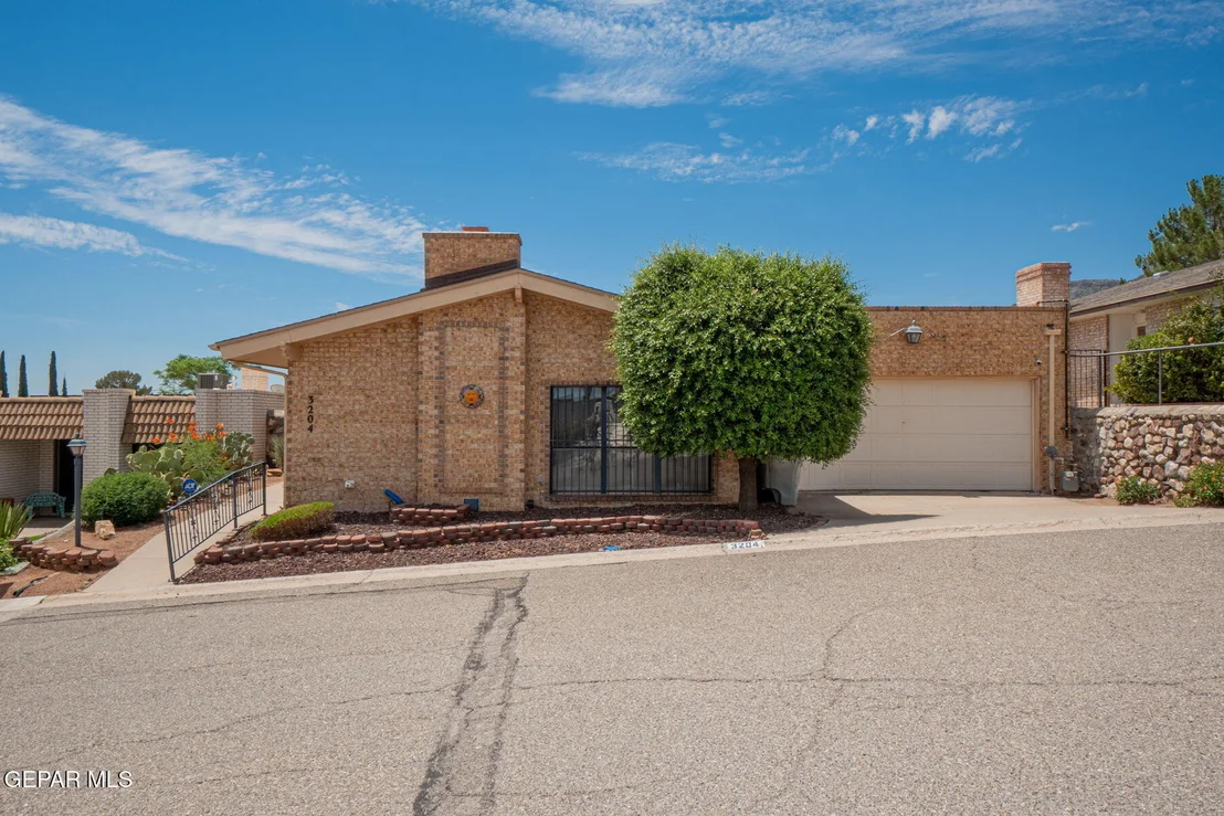 Photo of 3204 HIGH POINT Drive