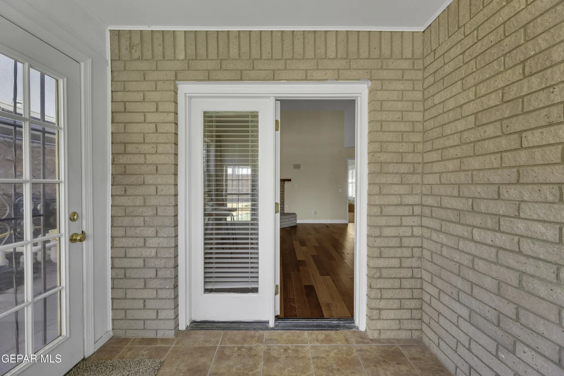 Photo of 2021 GREENLEE Drive