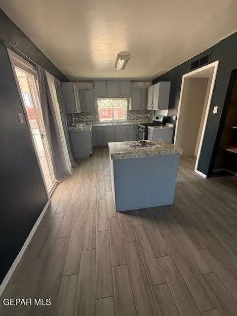 Photo of 8141 Callison Road