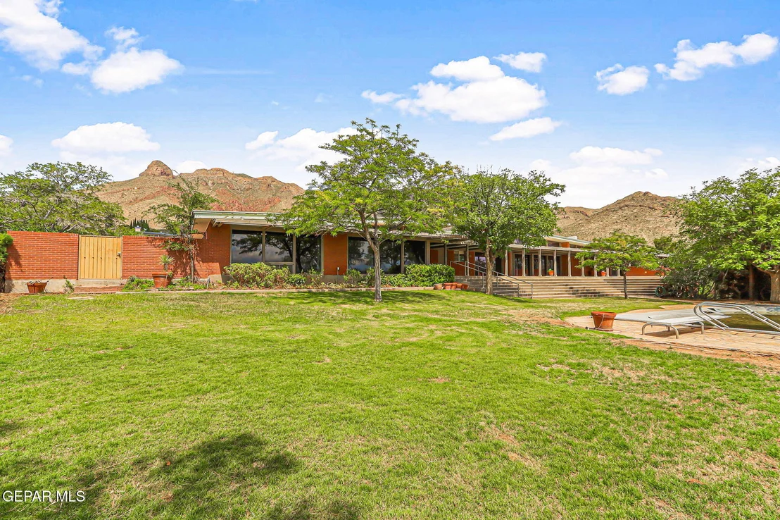 Photo of 1209 Thunderbird Drive