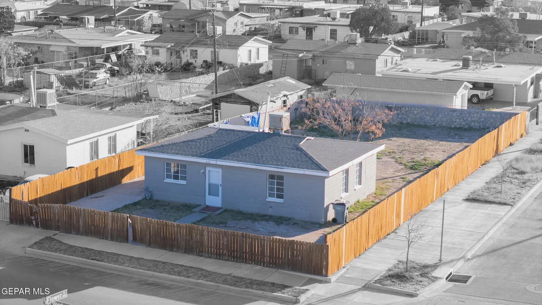 Photo of 652 VAL VERDE Street
