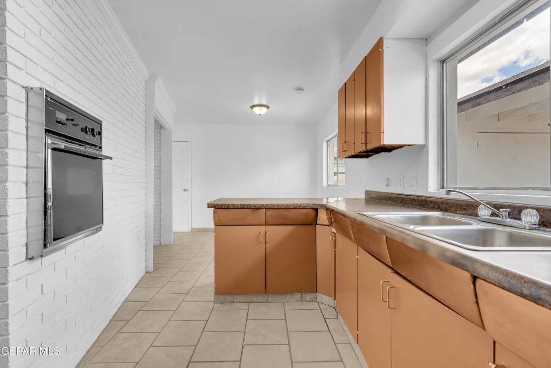 Photo of 6033 Isabella Drive