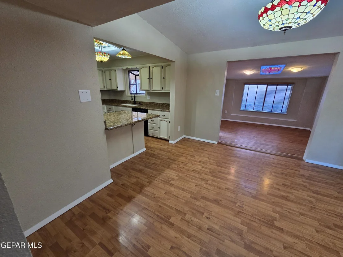 Photo of 4249 CANTERBURY Drive