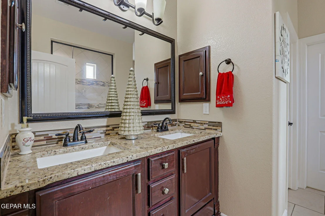 Photo of 1133 MARATHON Place