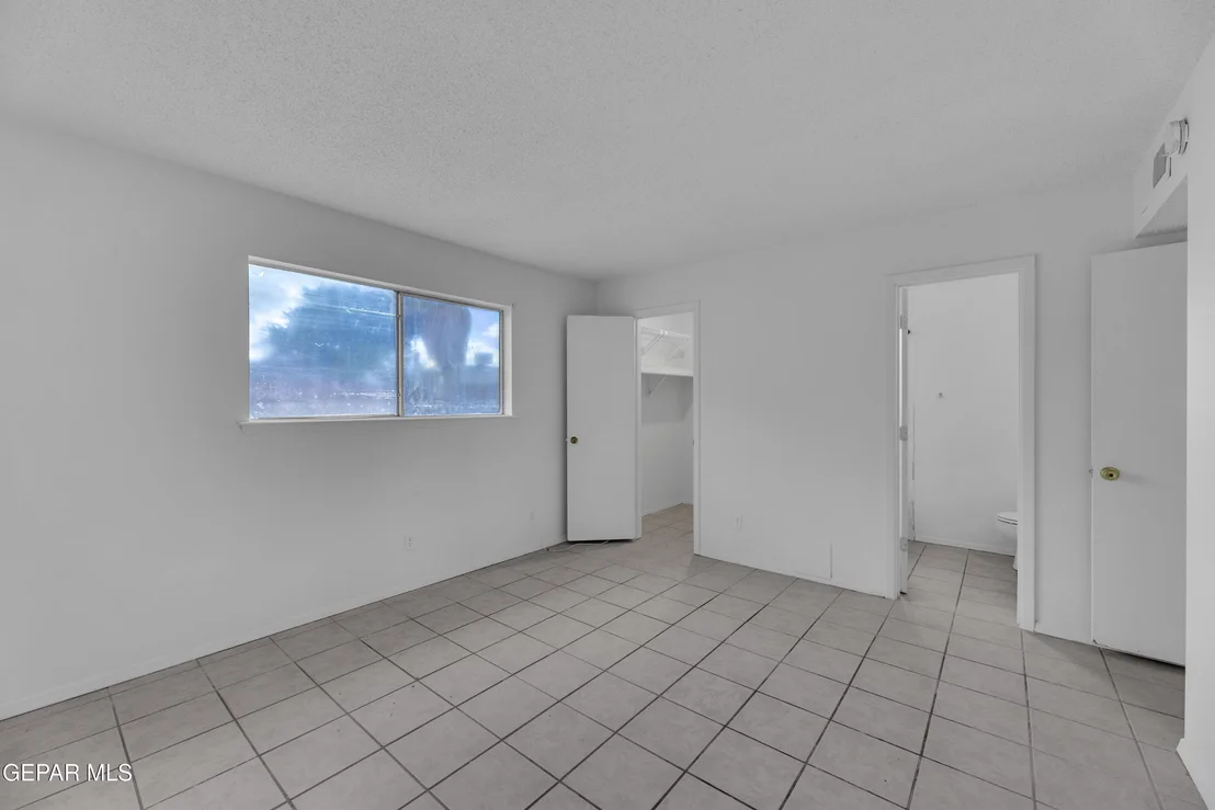 Photo of 15340 MINERAL Court