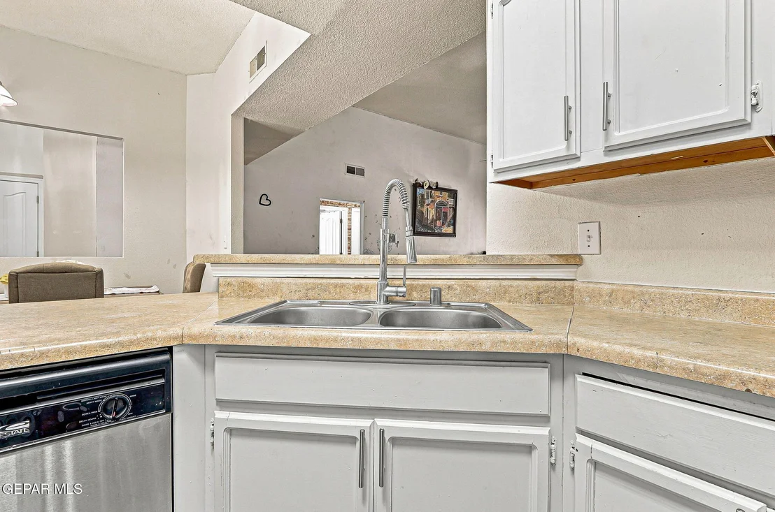 Photo of 835 SUN CITY PARK Court