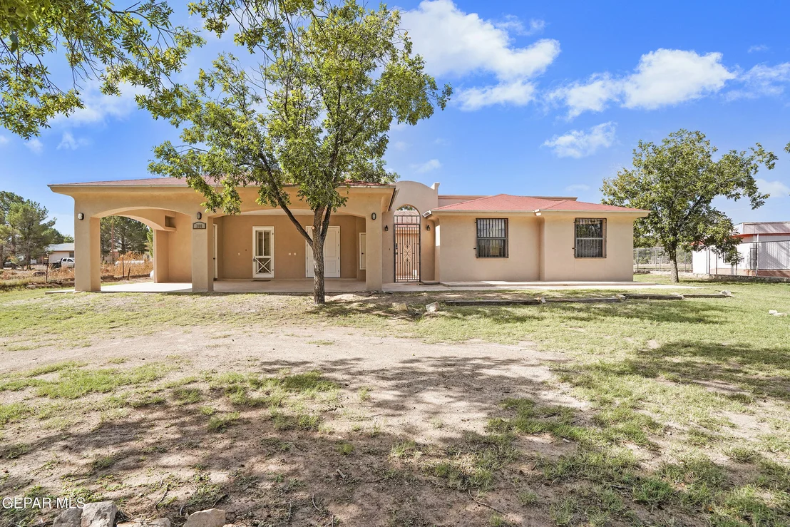 Photo of 300 RUFFIAN Way