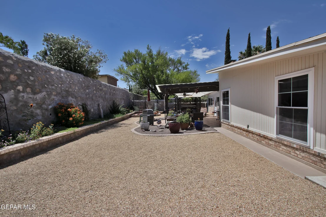 Photo of 516 QUERETARO Drive