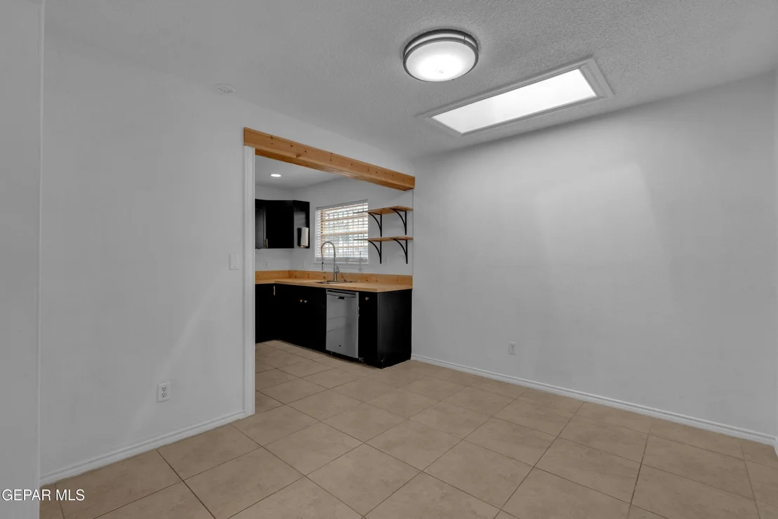 Photo of 10401 Aphrodite Drive