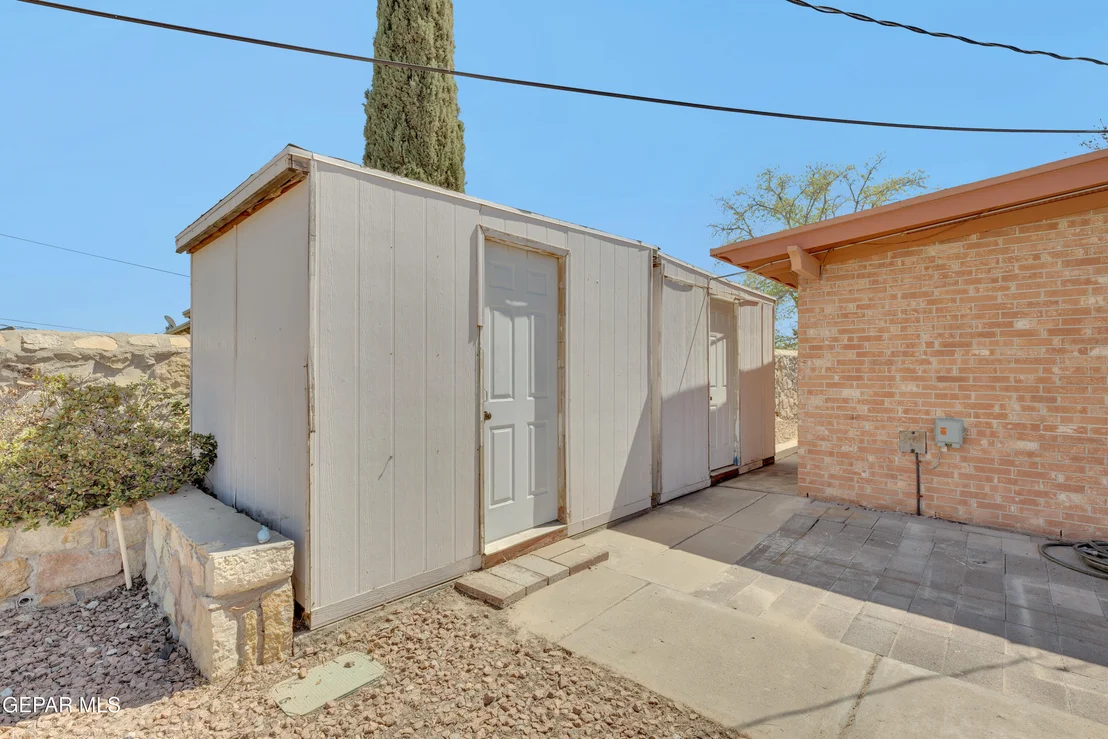 Photo of 10305 ASHWOOD Drive