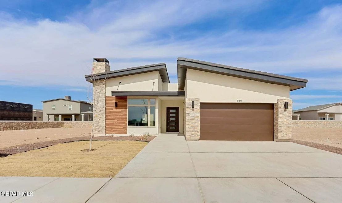 Photo of 941 ADA Lane