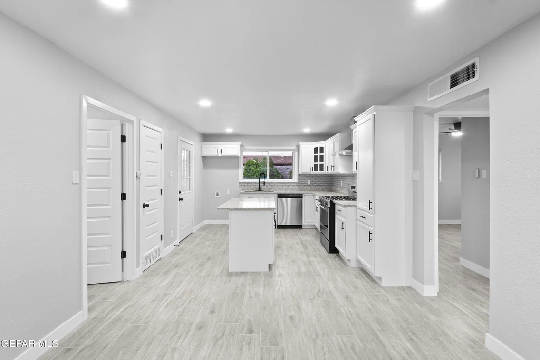 Photo of 3202 Wedgewood Drive