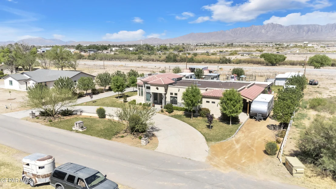 Photo of 7692 River View Drive