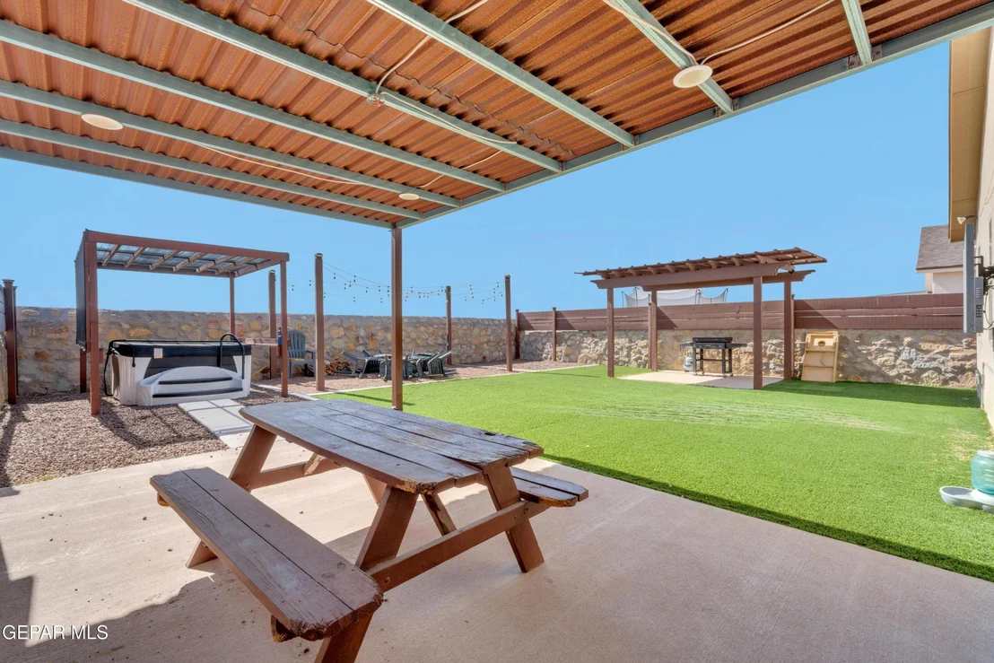 Photo of 3909 Desert Bluff Drive