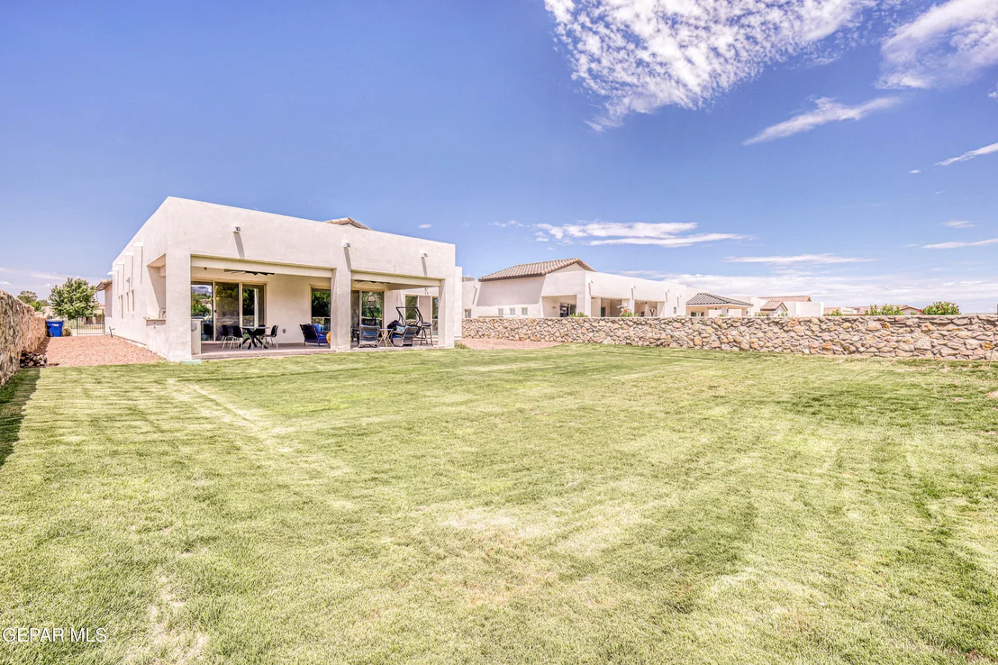 Photo of 5620 RIVER RUN Street