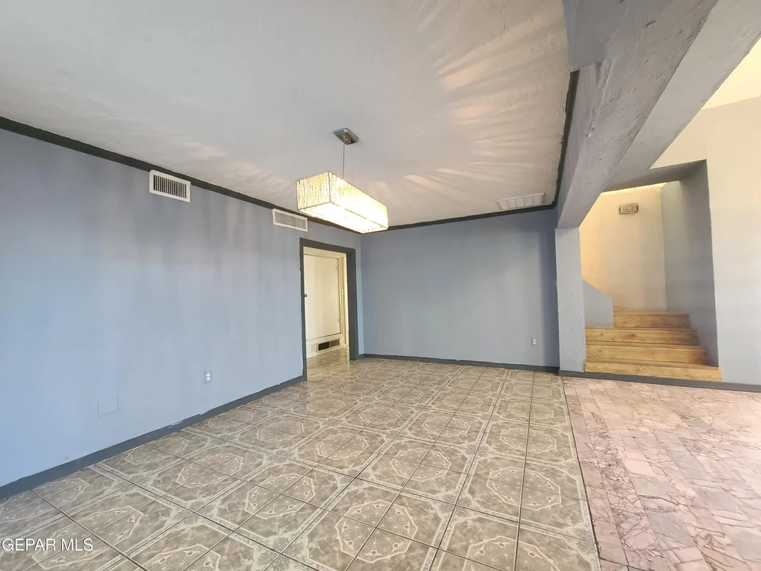 Photo of 1714 BANKER Road