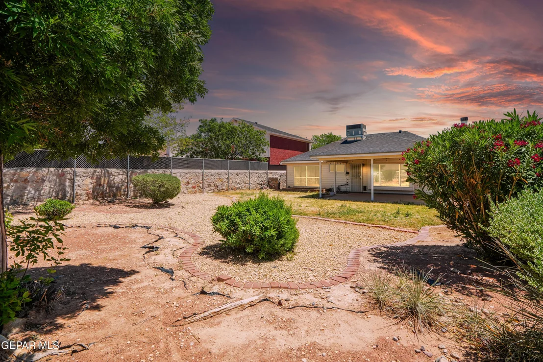 Photo of 7125 Luz De Espejo Drive