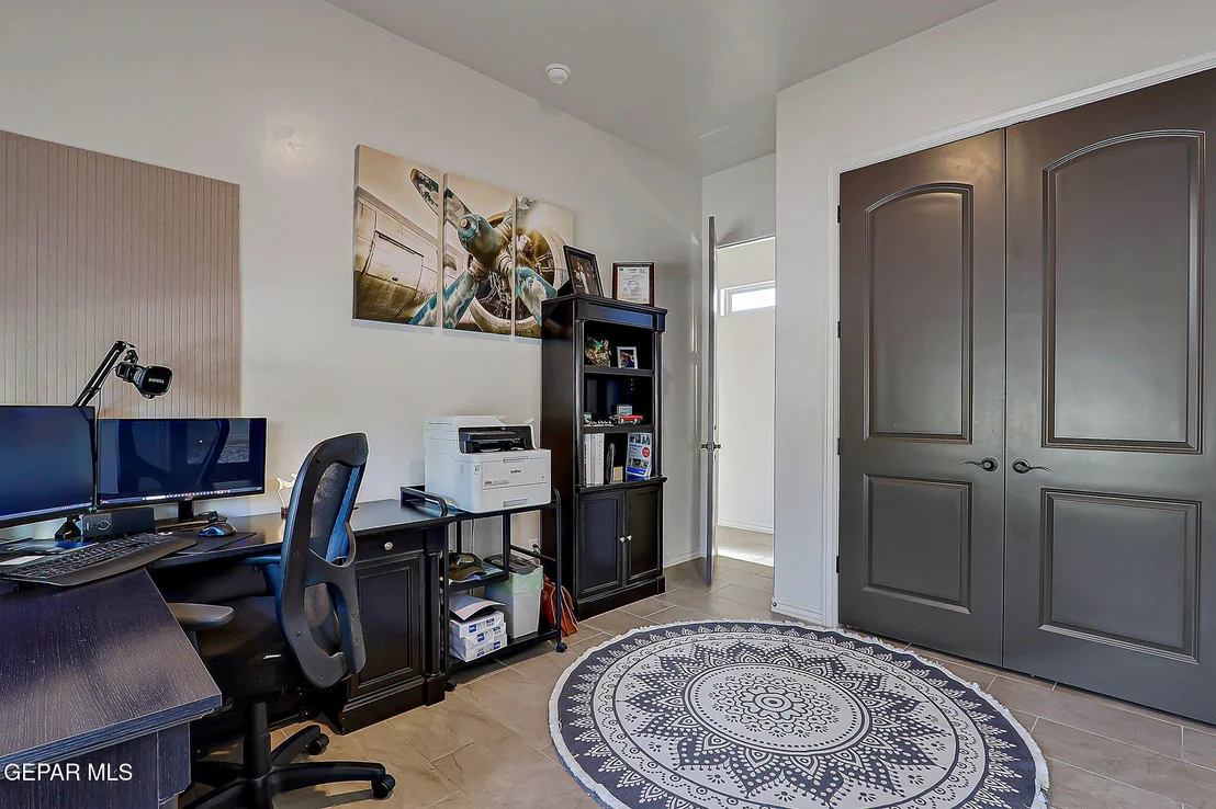 Photo of 12233 BIDDLESTON Drive