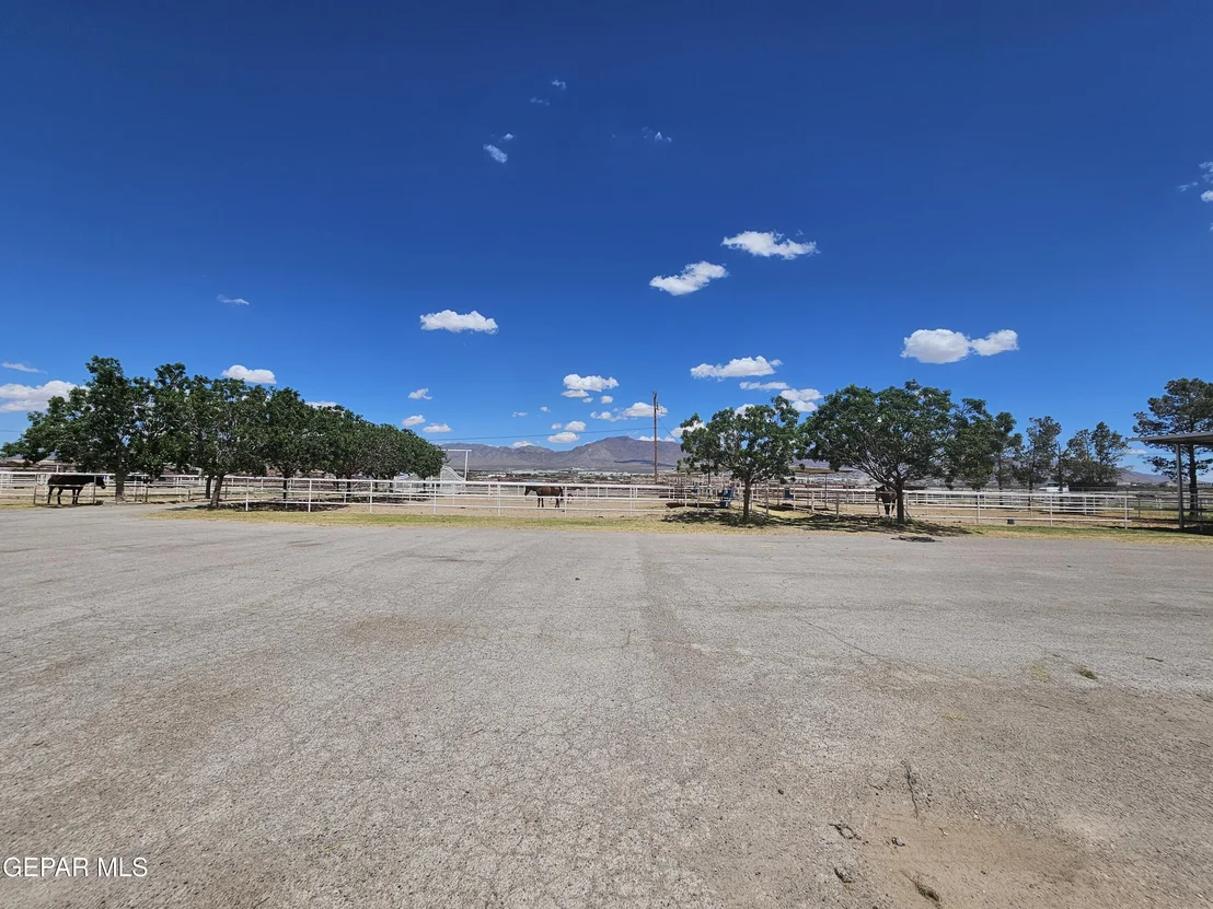Photo of 6651 Strahan Road