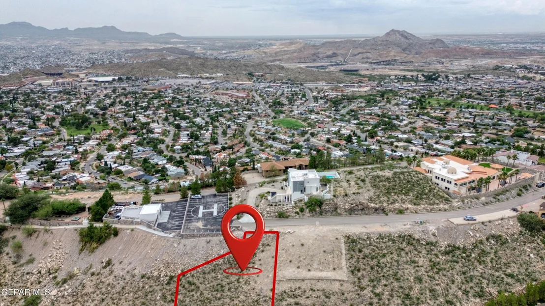 Photo of 10 LONE CREST Drive
