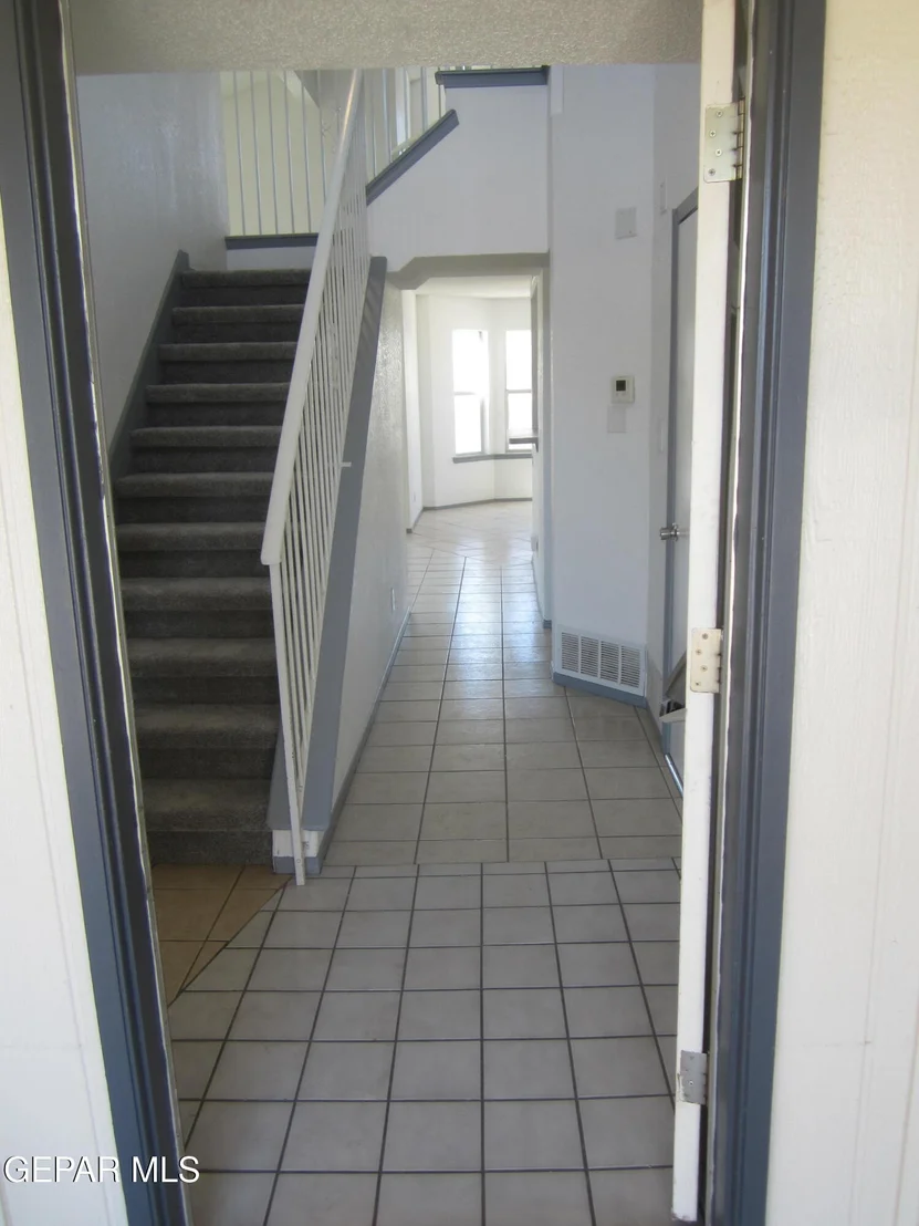 Photo of 7123 Oval Rock Drive