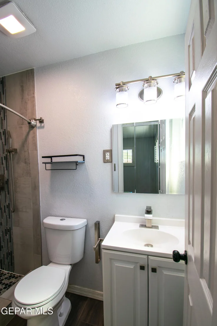 Photo of 416 ENCINO Drive