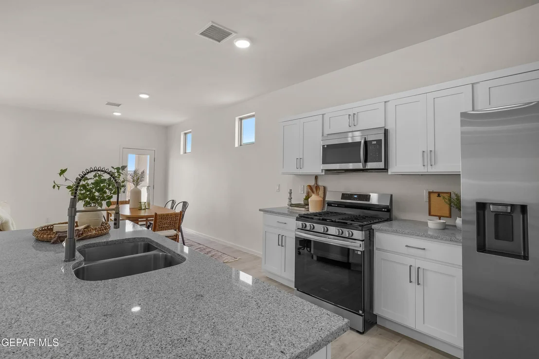 Photo of 13821 Summer Wave Avenue