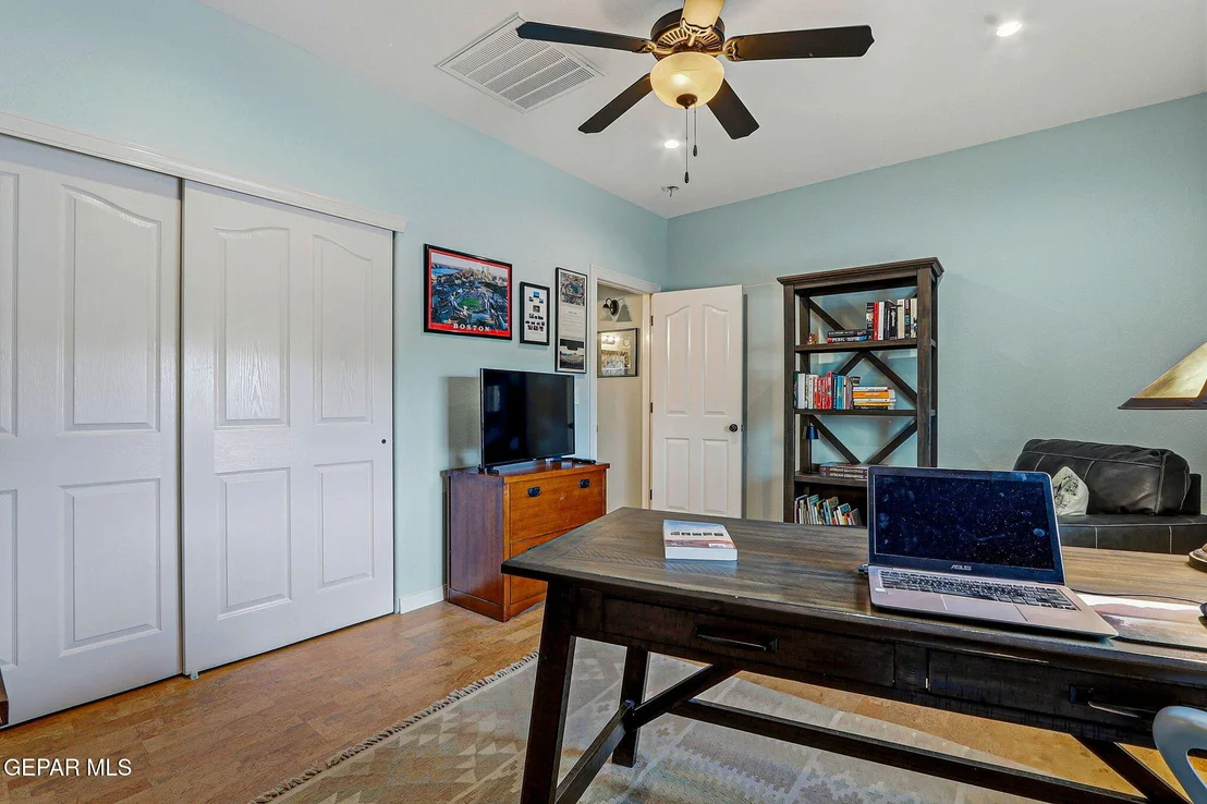 Photo of 7223 LONGSPUR Drive